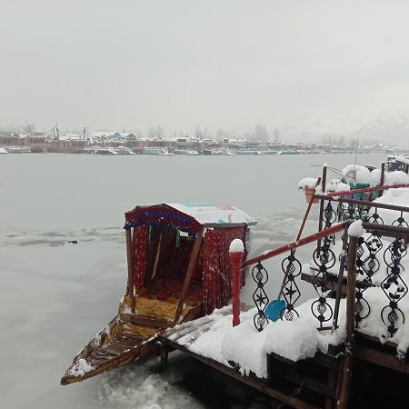 New Bombay Heritage Group Of House Boat Srīnagar Kültér fotó