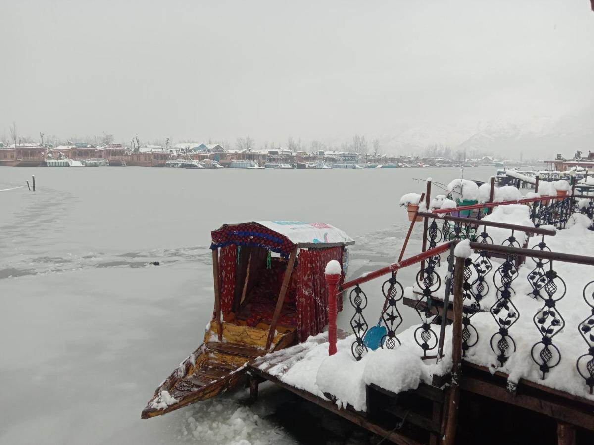 New Bombay Heritage Group Of House Boat Srīnagar Kültér fotó
